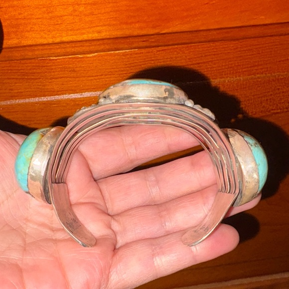 Turquoise 925 Silver Floral Cuff Bracelet - Picture 5 of 7